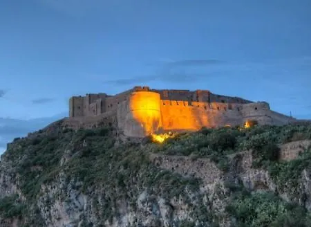 Varadero Oda ve Kahvaltı Milazzo